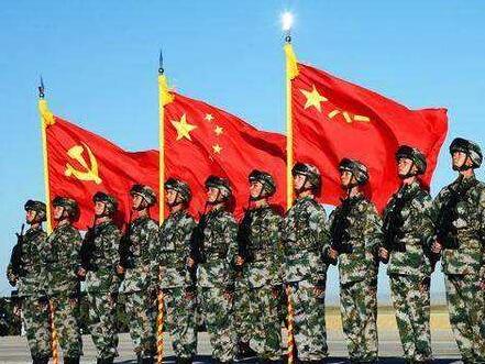 备战踏上新起点，练兵展现新气象--2018中国军队新年开训全景大扫描