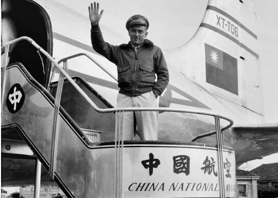 美国飞行员珍贵照片 讲述解放前中国航空公司